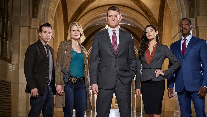 Chicago Justice poster for season 2