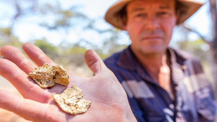 Aussie Gold Hunters poster for season 10